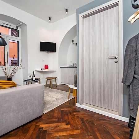 Mini Studio Mignon Apartment โรวีน ภายนอก รูปภาพ