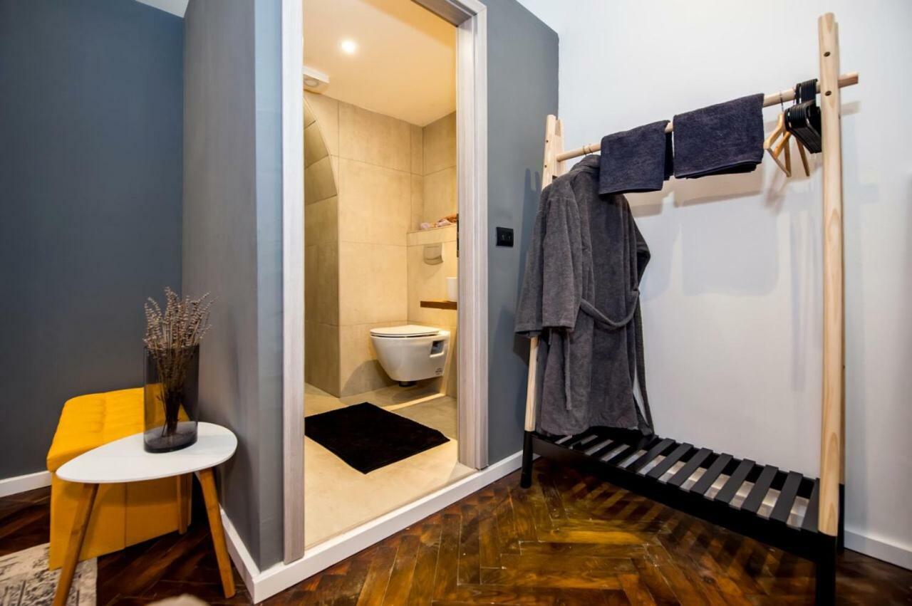 Mini Studio Mignon Apartment โรวีน ภายนอก รูปภาพ