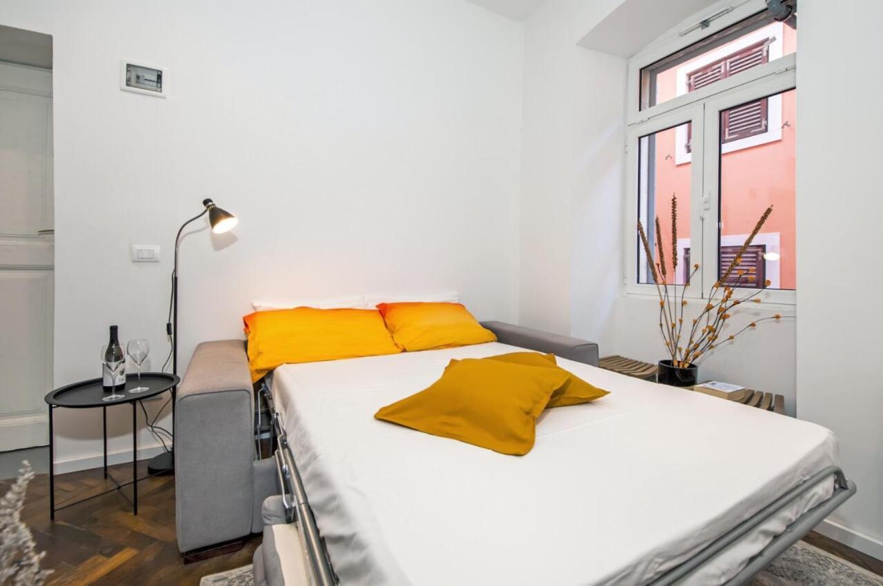 Mini Studio Mignon Apartment โรวีน ภายนอก รูปภาพ